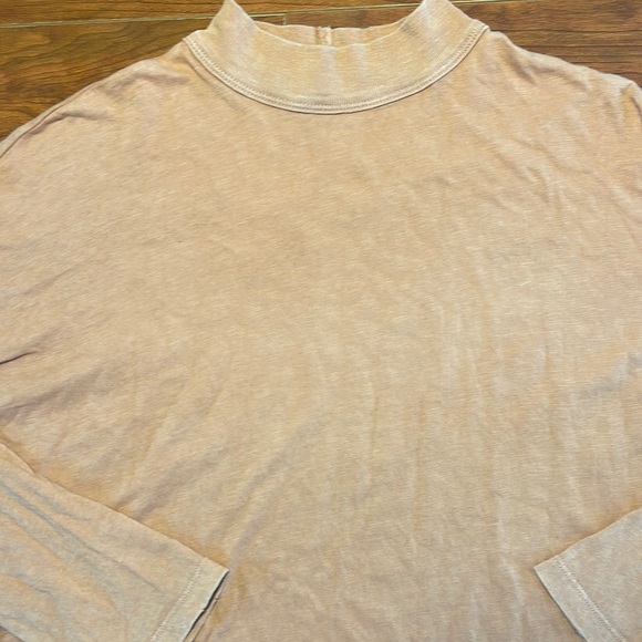 Aerie Tan Long Sleeve Mock Neck Slightly Cropped Tee Shirt - Picture 5 of 9